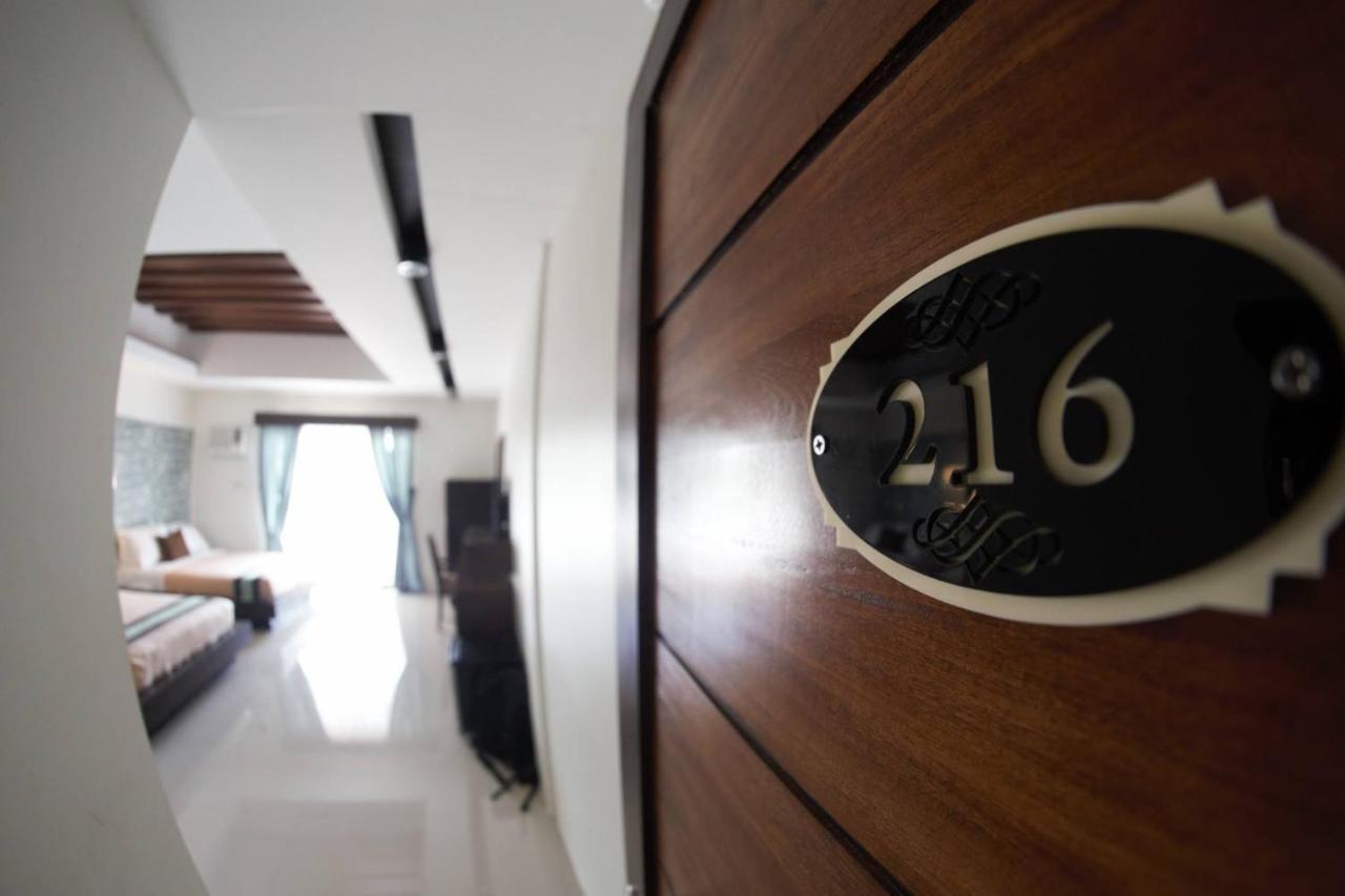 Melsol Hotel Bantay Exterior photo