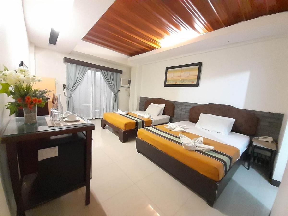 Melsol Hotel Bantay Exterior photo