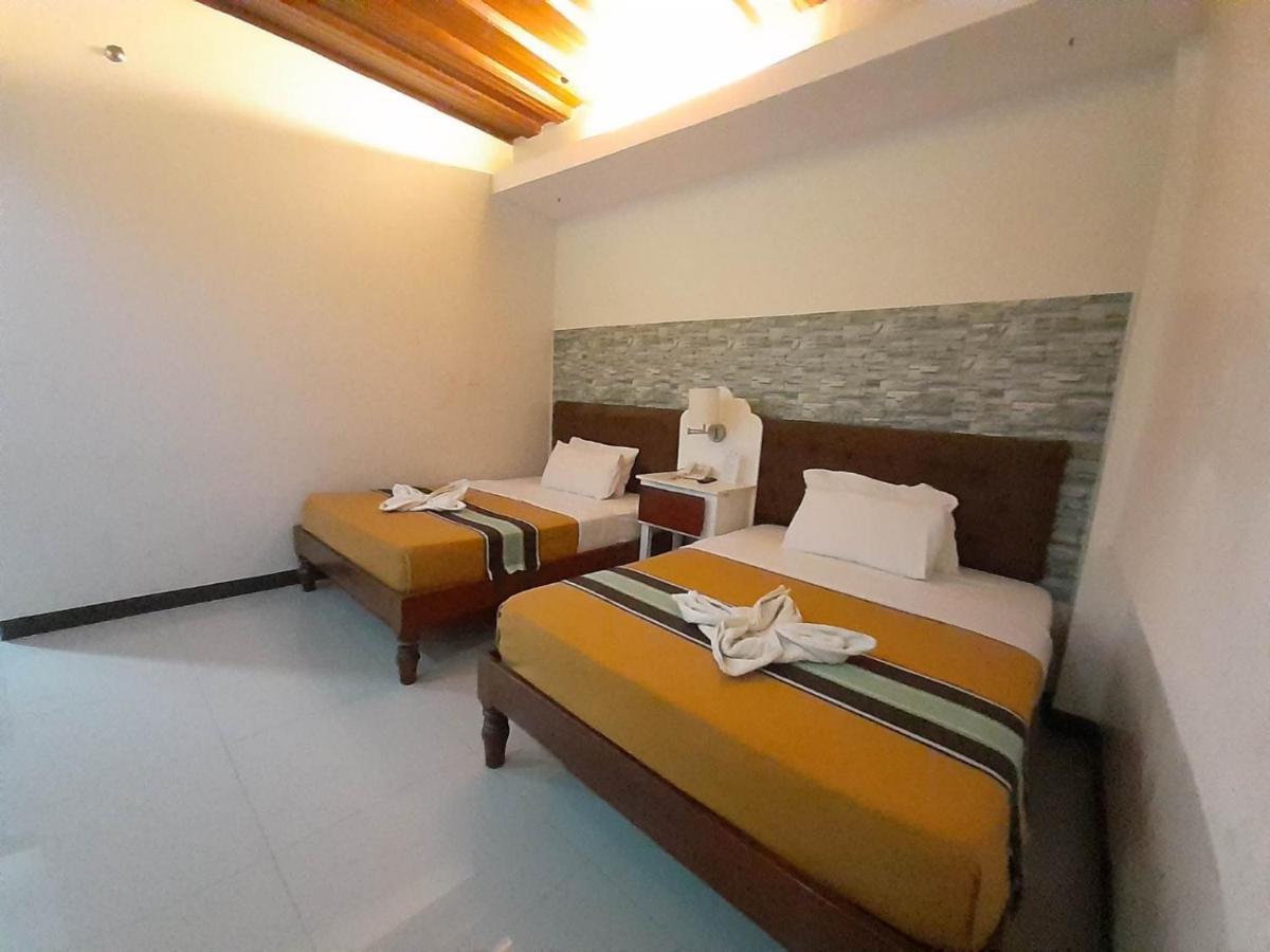 Melsol Hotel Bantay Exterior photo