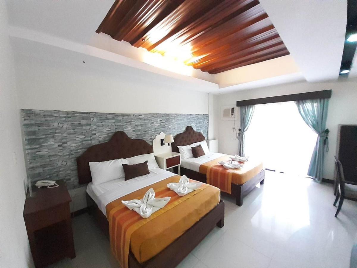 Melsol Hotel Bantay Exterior photo