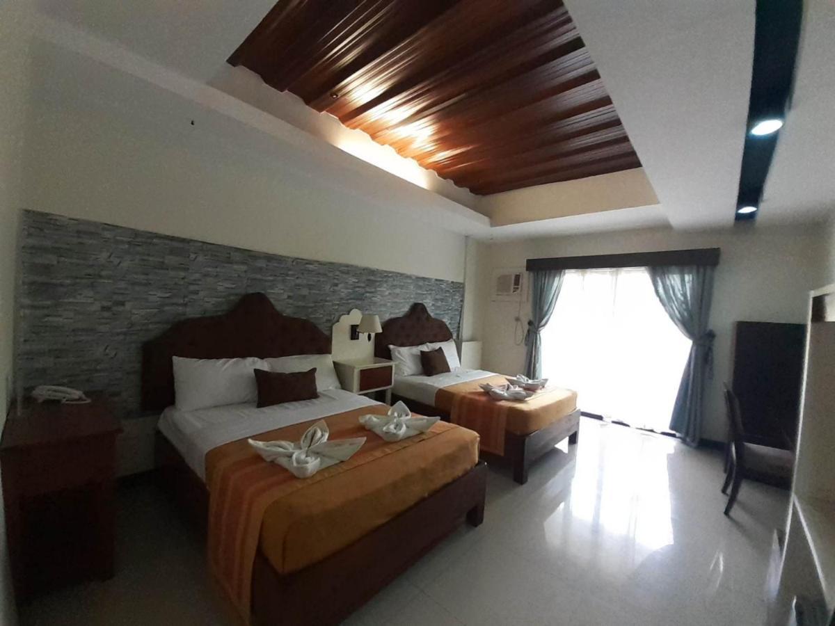 Melsol Hotel Bantay Exterior photo