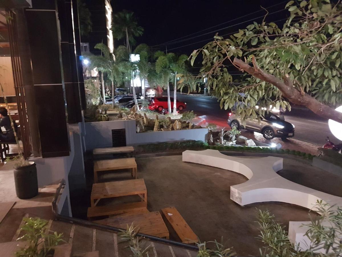 Melsol Hotel Bantay Exterior photo