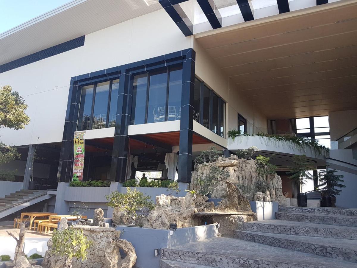 Melsol Hotel Bantay Exterior photo