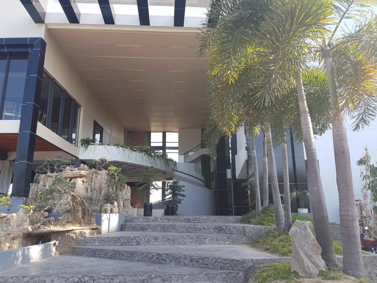 Melsol Hotel Bantay Exterior photo